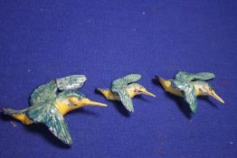 THREE BESWICK KINGFISHERS 1 A/F