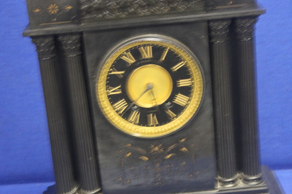 A VERY LARGE MARBLE MANTLE CLOCK 58 CM X 47 CM WITH KEY (HEAVY) - Image 2 of 2