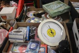 TWO TRAYS OF SUNDRIES AND CERAMICS TO INCLUDE A BOXED CHEST SET (TRAYS NOT INCLUDED),br.