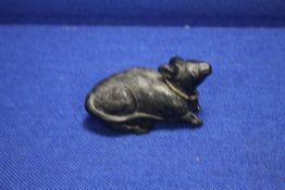 AN ANTIQUE JAPANESE CARVED HARDWOOD OKIMINO OF A RAT WITH CHARACTER MARKS TO THE UNDER SIDE 9.5 CM