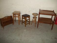 FIVE ITEMS OF FURNITURE TO INCLUDE A RETRO TEA SERVING TROLLEY, RETRO STOOLS ETC