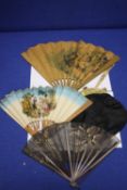 A COLLECTION OF ORIENTAL TYPE ITEMS TO INCLUDE 3 FANS AND A PURSE
