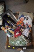 A TRAY OF SUNDRIES TO INC A VINTAGE GLASS DRESSING TABLE SET, A MODERN GLASS CLOCK ETC