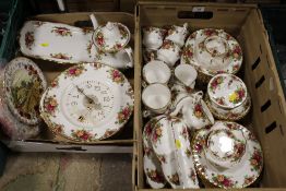 TWO TRAYS OF ROYAL ALBERT OLD COUNTRY ROSES TO INCLUDE FOUR SEASONS PLATES