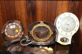 TWO ART DECO MANTLE CLOCKS TOGETHER WITH A SMITHS 8 DAY MID CENTURY WALL CLOCK