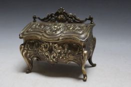 A FRENCH STYLE BRASS DESK STAND IN THE FORM OF AN ELABORATE CHEST, W 16.5 cm