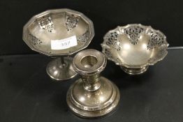 A HALLMARKED SILVER PIERCED BONBON DISH TOGETHER WITH ANOTHER PLUS A HALLMARKED SILVER SQUAT