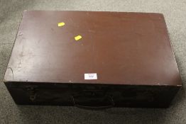 A VINTAGE WOODEN CASE / ARTISTS TRAVEL BOX