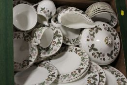A TRAY OF WEDGWOOD STRAWBERRY HILL DINNER WARE