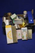A COLLECTION OF BOXED AND UNBOXED LADIES PERFUMES