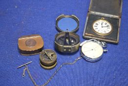 A VINTAGE POCKET COMPASS TOGETHER WITH A WHITE METAL CHAIN POCKET WATCH ETC