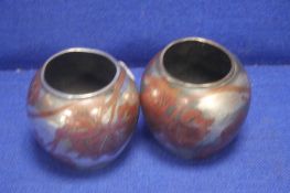 A PAIR OF WMF IKORA SILVERED METAL VASES WITH LEAF DECORATION MAKERS MARK TO UNDERSIDE H 9 CM