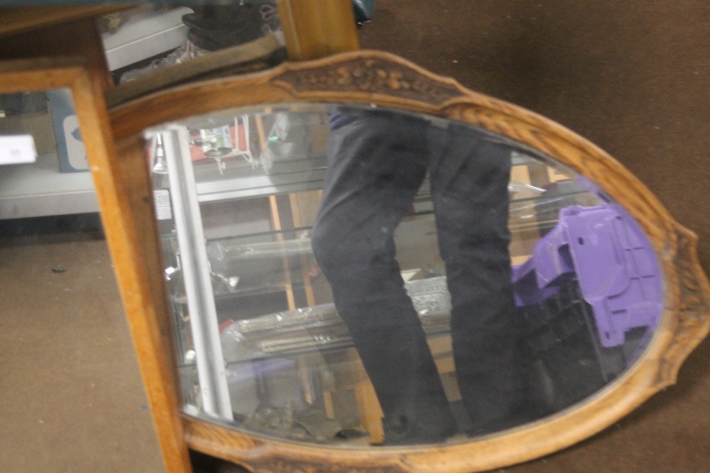 THREE ASSORTED MIRRORS TO INCLUDE AN OAK EXAMPLE - Image 2 of 2