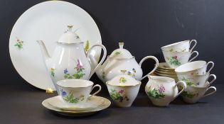 Kaffee/Tee Service "Meissen" für 6 Personen, 23 tlg. Schwertermarke, 1.Wahl, seltenes Blumendekor, 