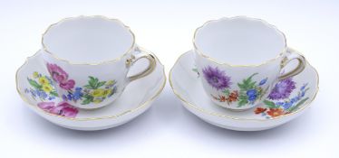 2 Mokka Tassen mit U.T.  Meissen, Schwertermarke, 1.Wahl, florales Dekor, Goldbemalung, H. 6,0cm, u