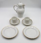 Kaffeekanne, 2x Tassen mit U.T. sowie 3x Kuchenteller, KPM Berlin, Szepter u. Reichsapfel, reliefie