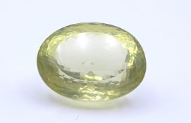 Ovaler facc. Lemonquarz, 119 ct., Tafel beschädigt, 35x26,9x20,8mm
