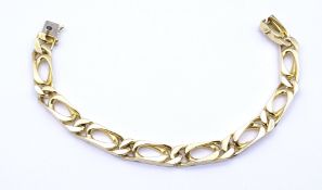 Massives Gold Armband um 18K , L. 19cm, B. 8,1mm, 39,3g.,