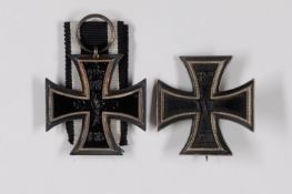 Preußen, Eisernes Kreuz 1914, 1. Klasse, flache Form, auf Nadel \S.W.\ und Eisernes Kreuz 1914 2. Kl