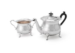 A SILVER BALUSTER TEA POT AND SUGAR BOWL, WALKER & HALL
