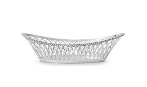 A LATE VICTORIAN SILVER NAVETTE SHAPE BASKET, WILLIAM HUTTON & SONS LTD