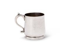 A GEORGE II SCOTTISH PROVINCIAL SILVER MUG, ROBERT LUKE