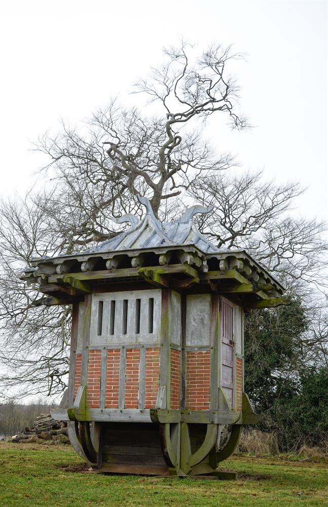 A LATE VICTORIAN ARTS & CRAFTS TEA HOUSE IN ASIAN TASTE, CIRCA 1890 - Image 19 of 20