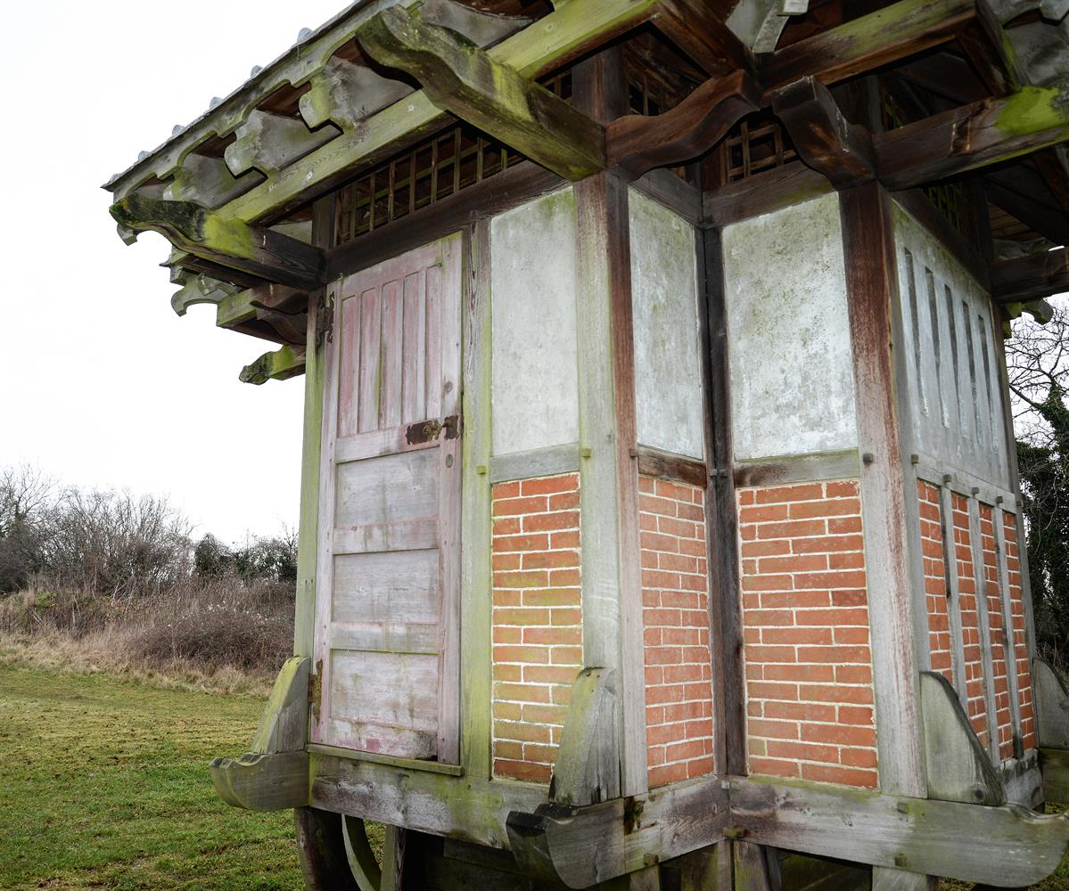A LATE VICTORIAN ARTS & CRAFTS TEA HOUSE IN ASIAN TASTE, CIRCA 1890 - Image 6 of 20