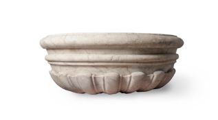 A 'GRAND TOUR' CARVED MARBLE CISTERN OR WINE COOLER PROBABLY ITALIAN LATE 18TH/EARLY 19TH CENTURY