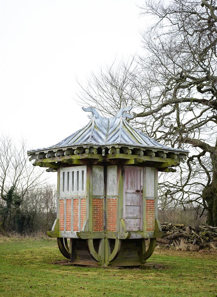 A LATE VICTORIAN ARTS & CRAFTS TEA HOUSE IN ASIAN TASTE, CIRCA 1890 - Image 3 of 20