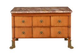 A PAIR OF BIRCH AND GILT METAL MOUNTED COMMODES, IN EARLY 19TH CENTURY STYLE