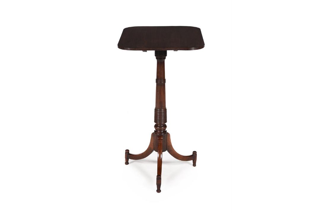 A REGECNY MAHOGANY TRIPOD TABLE - Image 1 of 4