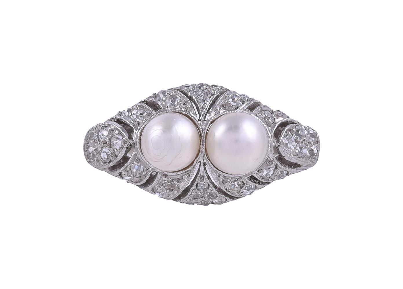 A 1920S DIAMOND AND PEARL DRESS RING