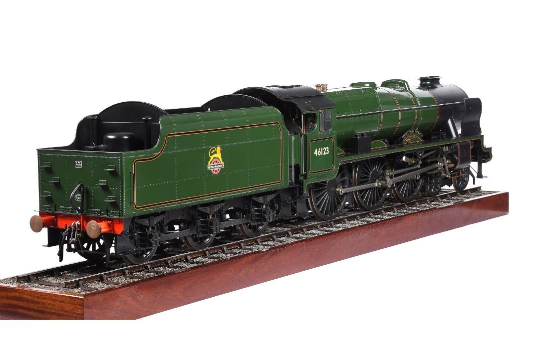 A fine model of a 5 inch gauge British Railways Royal Scott 4-6-0 locomotive and tender - Image 5 of 6
