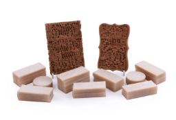 Y A good group of Chinese mother-of-pearl figural gaming counters