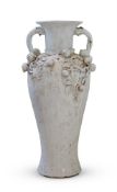 A LARGE FRENCH WHITE GLAZED CERAMIC VASE, SECOND HALF 20TH CENTURY
