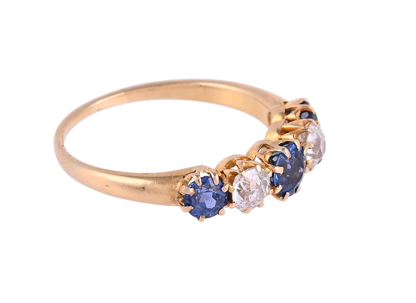 A SAPPHIRE AND DIAMOND FIVE STONE RING - Image 2 of 2