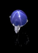A MID 20TH CENTURY STAR SAPPHIRE DRESS RING
