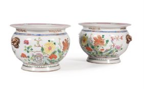 A PAIR OF CHINESE FAMILLE ROSE STYLE GOLDFISH BOWLS, POSSIBLY EDME SAMSON, LATE 19TH CENTURY