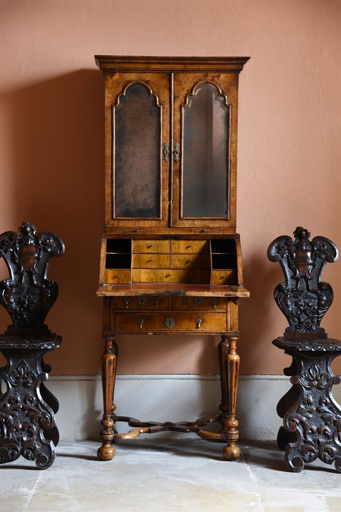 A QUEEN ANNE WALNUT AND FEATHER BANDED BUREAU CABINET, CIRCA 1705 - Image 2 of 7