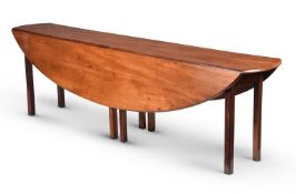 AN IRISH GEORGE II MAHOGANY DROP LEAF HUNT DINING TABLE, MID 18TH CENTURY