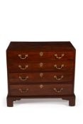 A GEORGE III MAHOGANY CHEST OF DRAWERS, CIRCA 1780