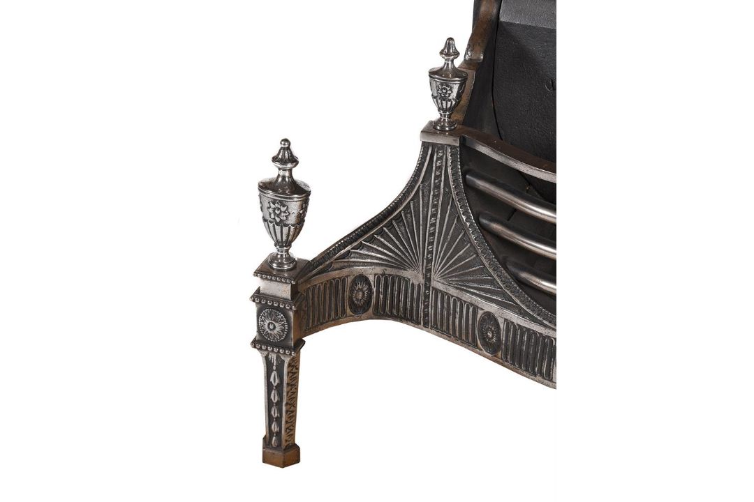A POLISHED STEEL AND IRON FIRE GRATE, ATTRIBUTED TO THE CARRON FOUNDRY, LATE 19TH CENTURY - Image 3 of 5