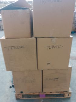 1 Pallet of 6 Large Christmas Trees