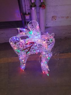 Return Pallet of Christmas products - outdoor festive garden decorations