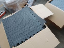 Pallet Containing 280 New interlocking gym floor mats + 1 NEW Patio Heater - RRP £915