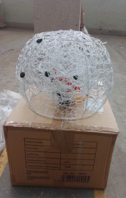 1 Pallet containing Christmas door arches, Door sets, Halloween pumpkin, Snowmen & Christmas lights