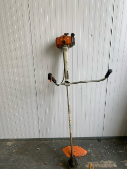 Stihl FS300 Professional Strimmer