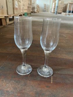 96 x Brand New Champagne Flutes