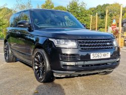 2013/63 RANGE ROVER AUTOBIOGRAPHY SDV8 Black SUV Estate - 4 seat option pack - Massive Spec